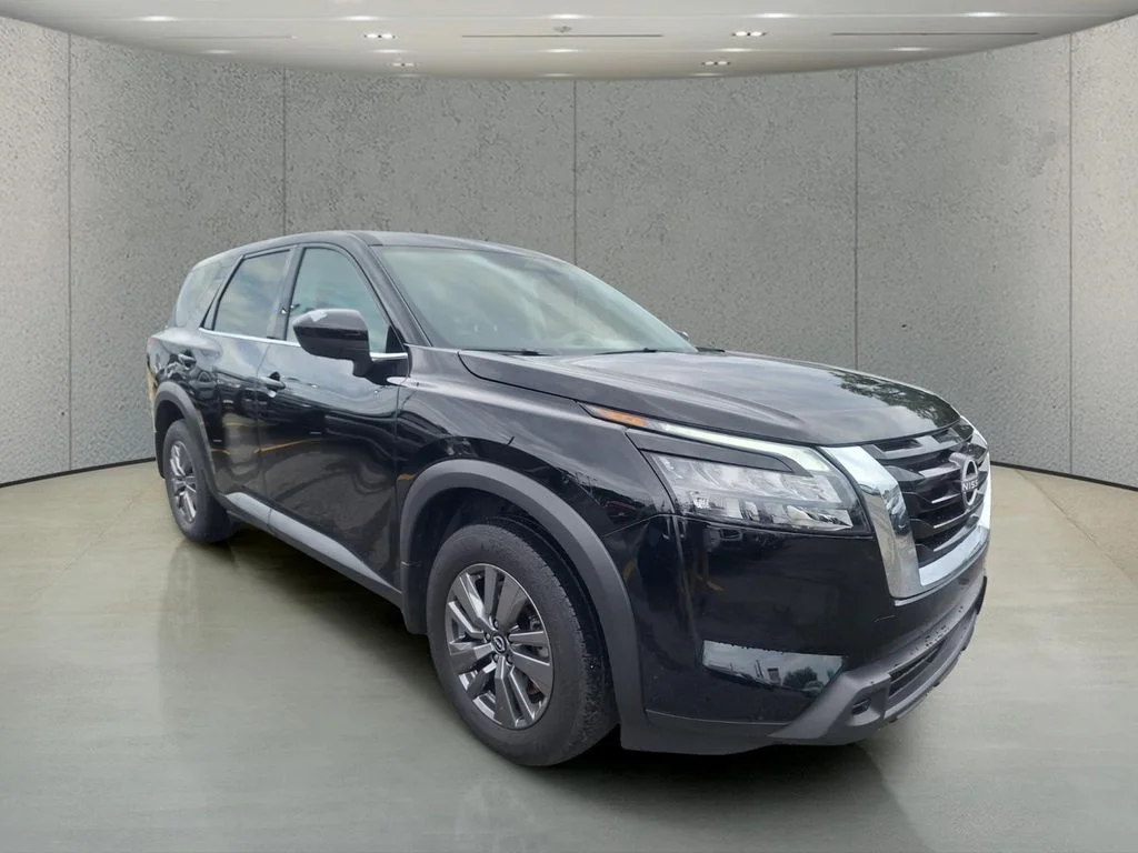 Certified Used 2025 Black Nissan S image 7