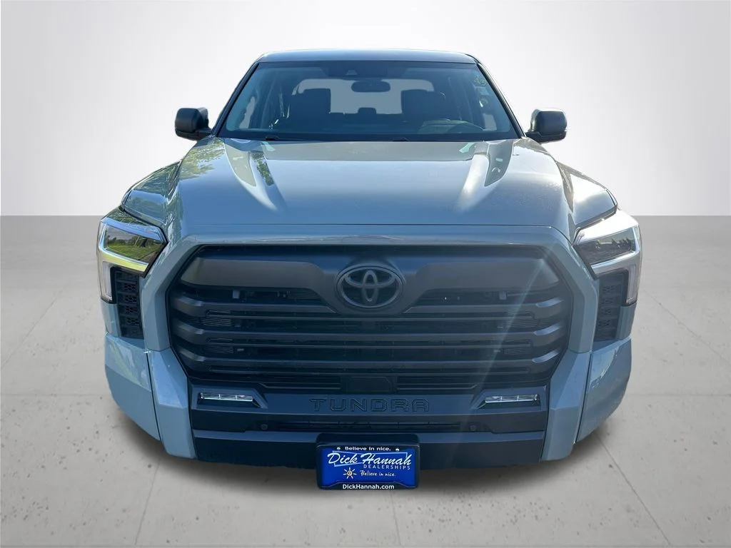 Used 2024  Toyota SR5 image 3