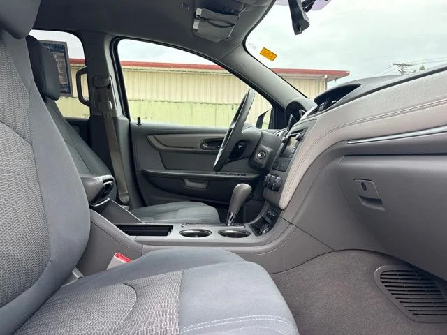 Used 2017 Silver Chevrolet LS image 13