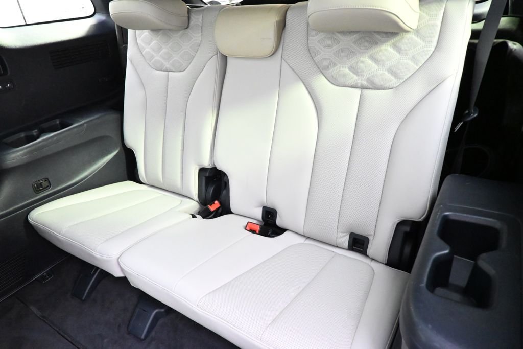 Used 2021 Black Hyundai Limited image 22