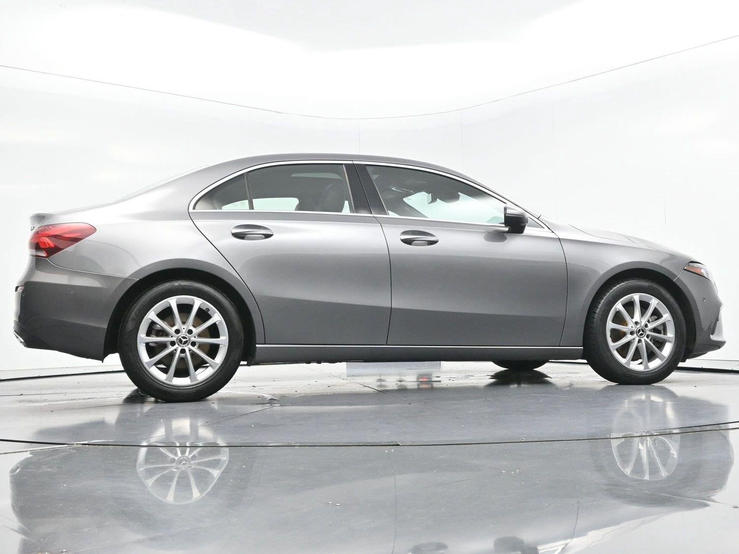 Used 2019 Mountain Grey Metallic Mercedes-Benz A 220 image 47
