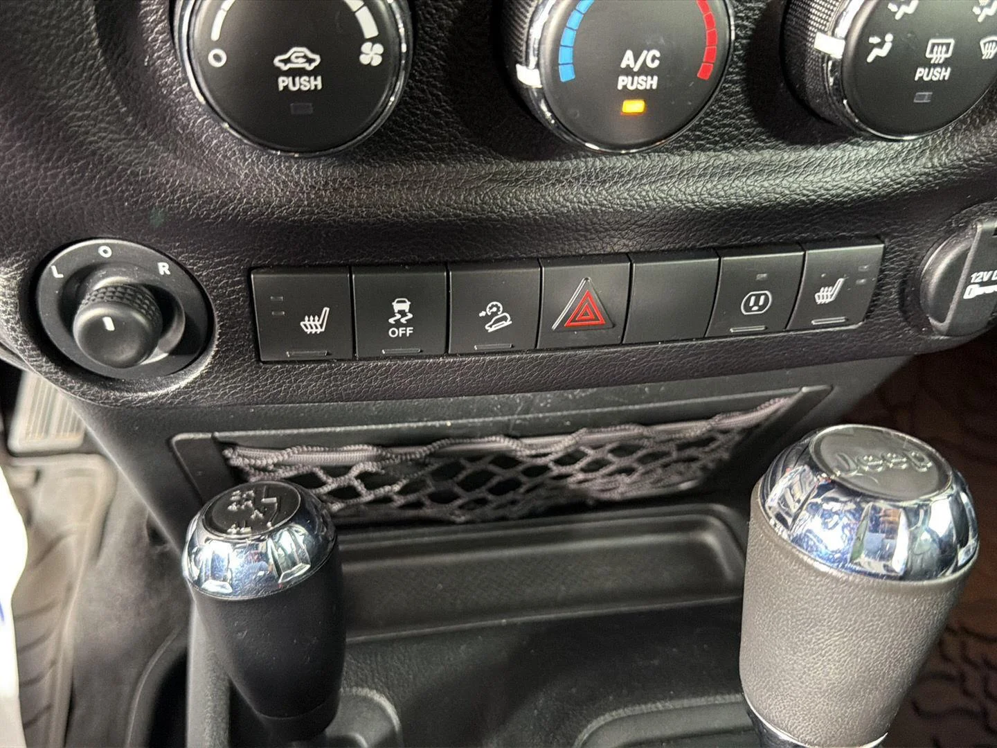 Used 2017 Rhino Clearcoat Jeep Rubicon Hard Rock image 36