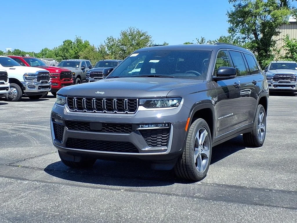 New 2026 Baltic Gray Metallic Clear-Coat Exterior Paint Jeep  image 2