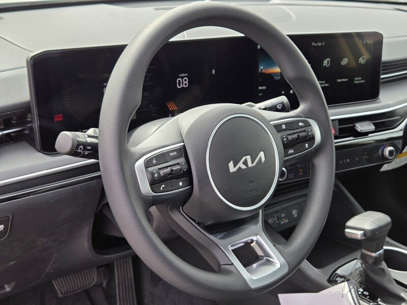 New 2026 Snow White Pearl Kia LXS FWD image 10