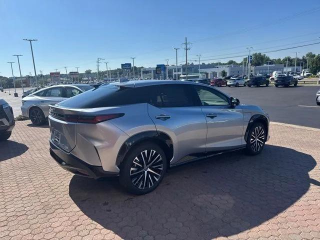 New 2026 Iridium Lexus PREMIUM AWD image 7