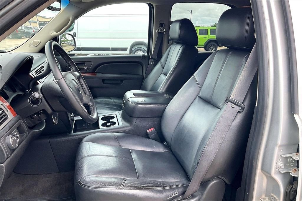 Used 2012 Silver GMC SLT image 17