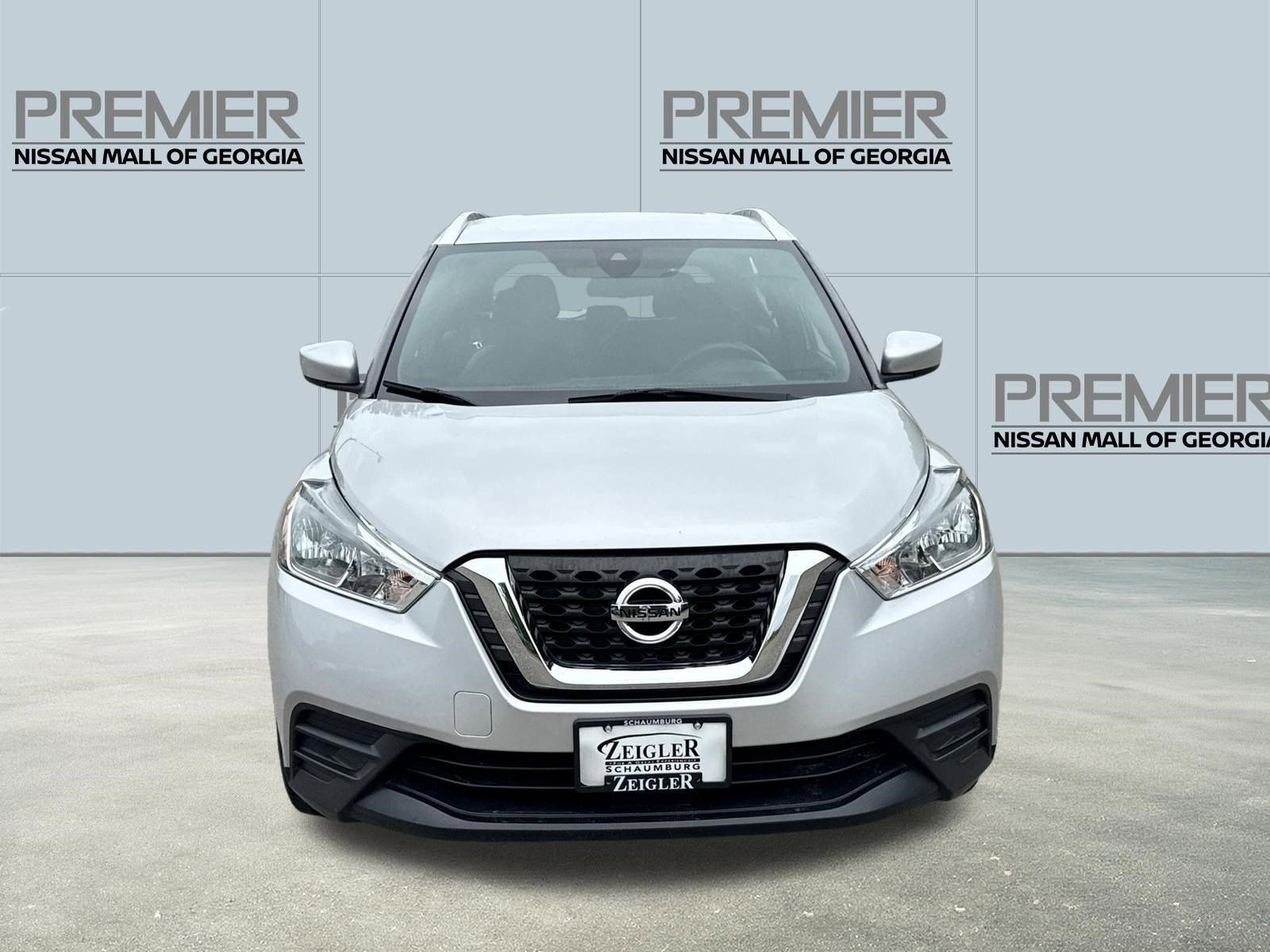 Used 2020 Silver Nissan SV image 3