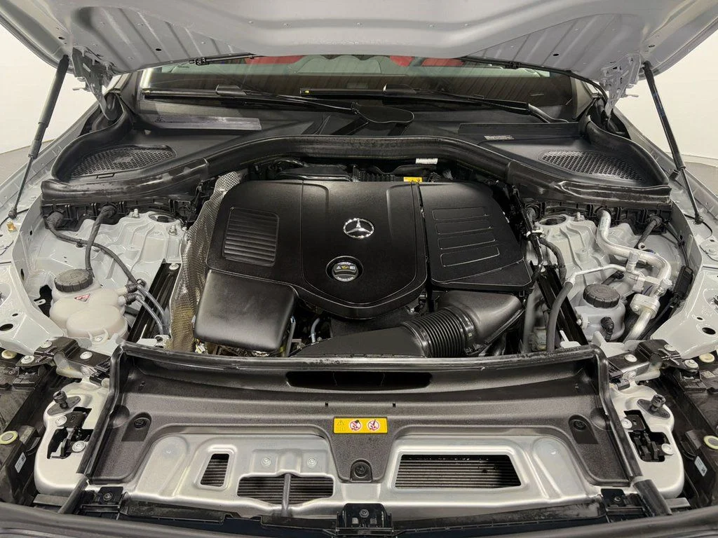 Certified Used 2026  Mercedes-Benz GLC 300 Coupe image 35