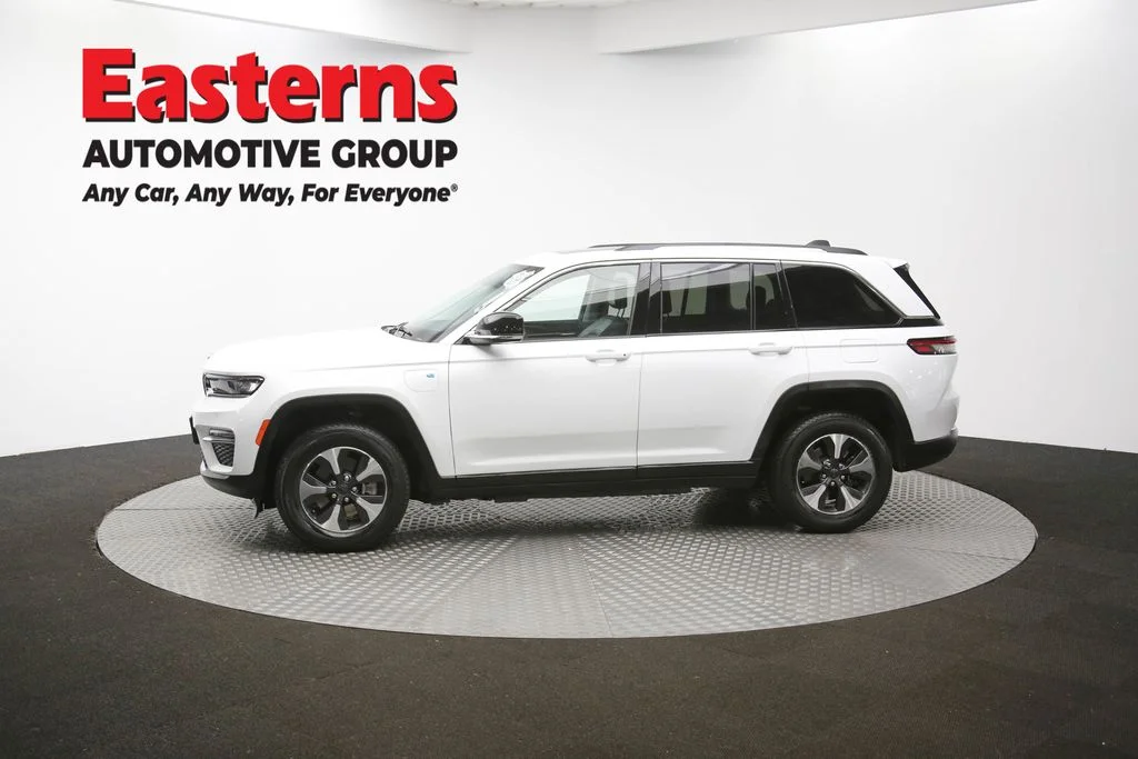 Used 2023 White Jeep 4xe image 59
