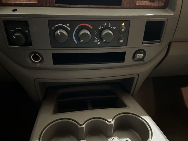 Used 2006 Black Dodge SLT image 14