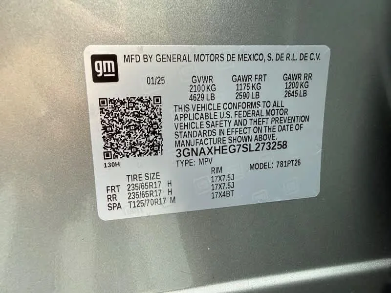 Used 2025 Sterling Gray Metallic Chevrolet FWD LT image 26