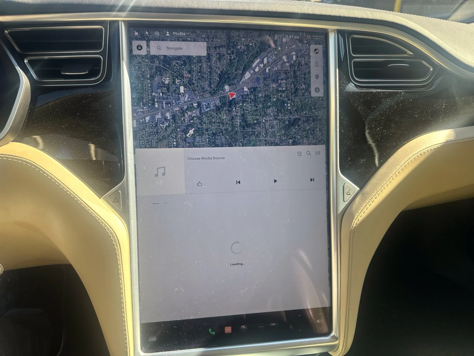 Used 2016 Obsidian Black Metallic Tesla  image 11