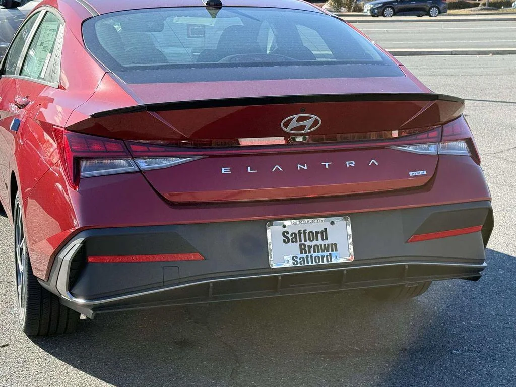 2025 Hyundai Elantra Blue - Photo 10