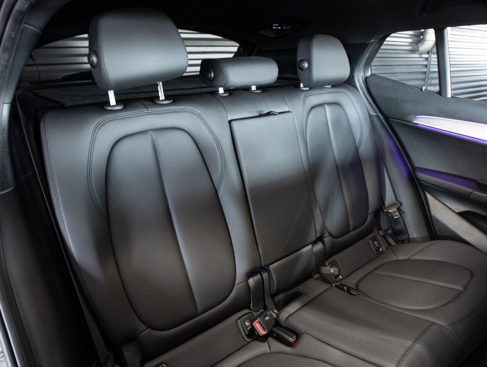 Used 2020 Jet Black BMW sDrive28i image 8