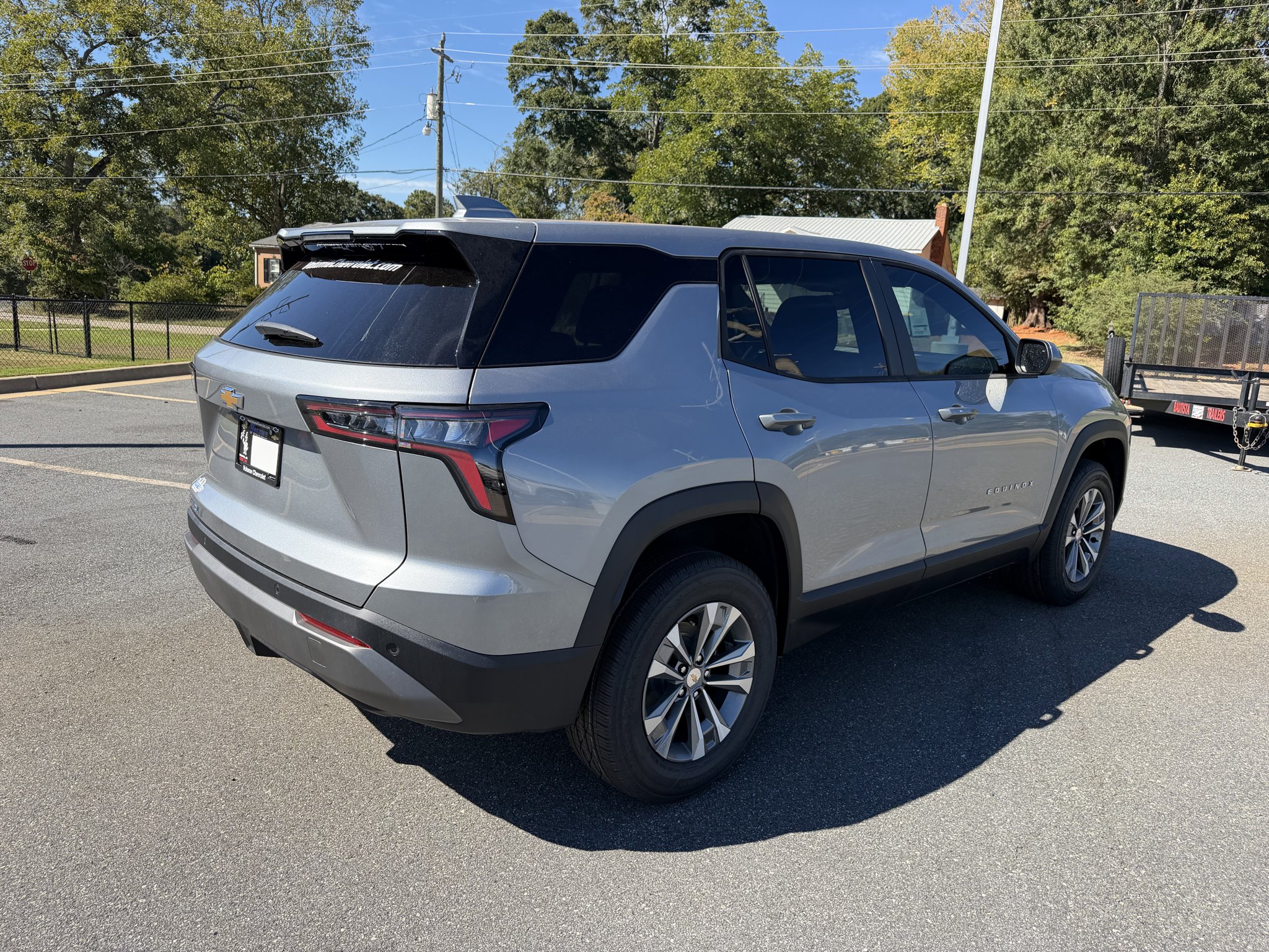 2027 Chevrolet Equinox LT - Photo 10