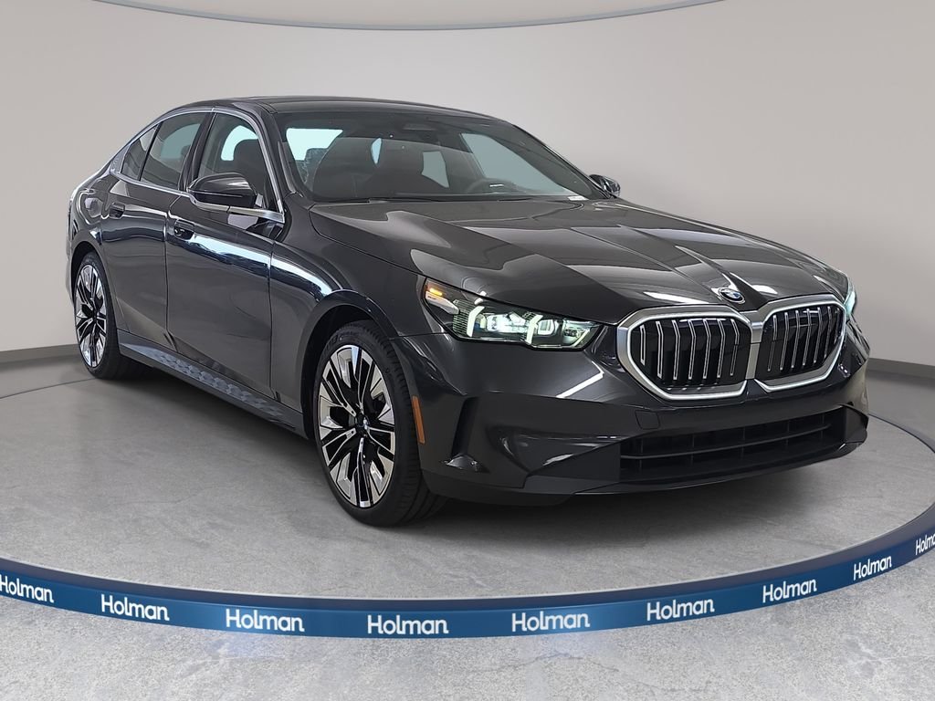 New 2027 Dark Graphite Metallic BMW 530i image 3