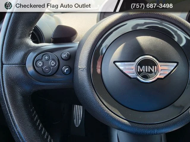 Used 2015 Blazing Red MINI Base image 24