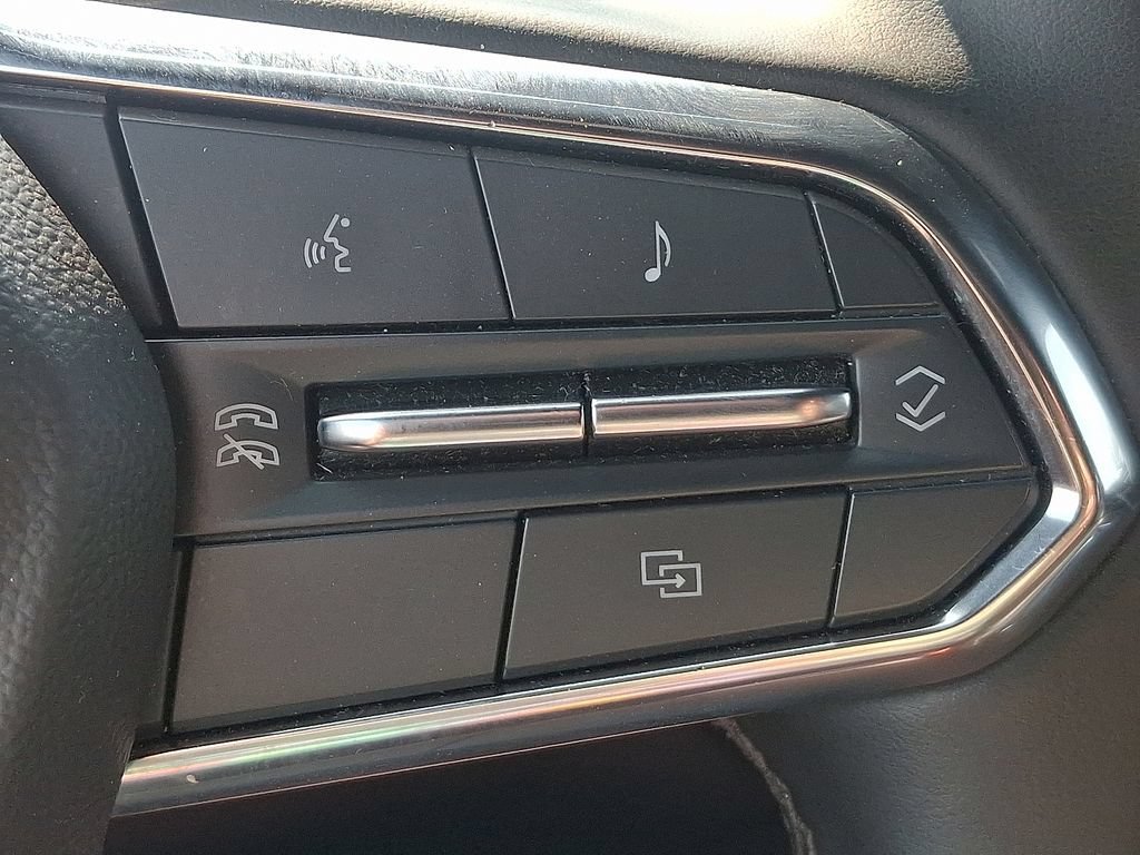 Used 2025 Dark Ash Metallic Chevrolet LT image 23