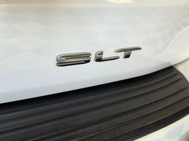 Used 2022 White GMC SLT image 7