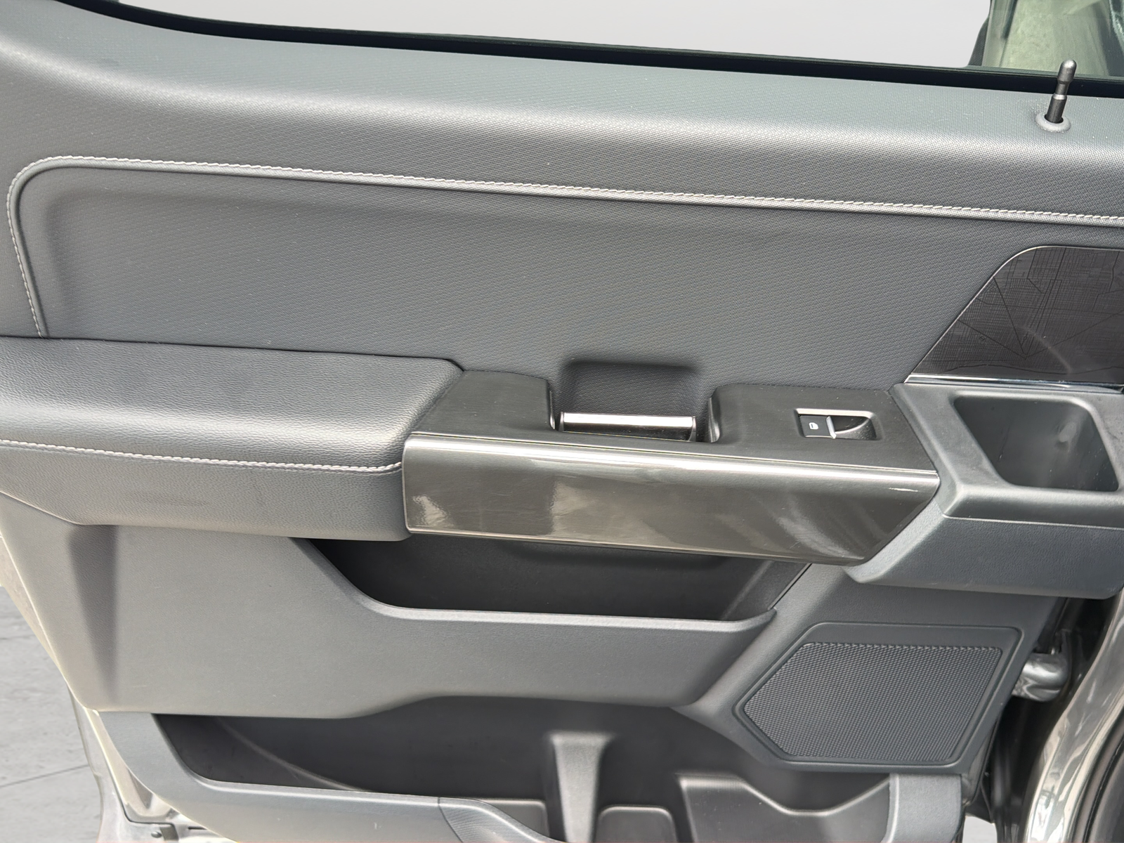 Used 2023 Gray Metallic Ford XLT image 35