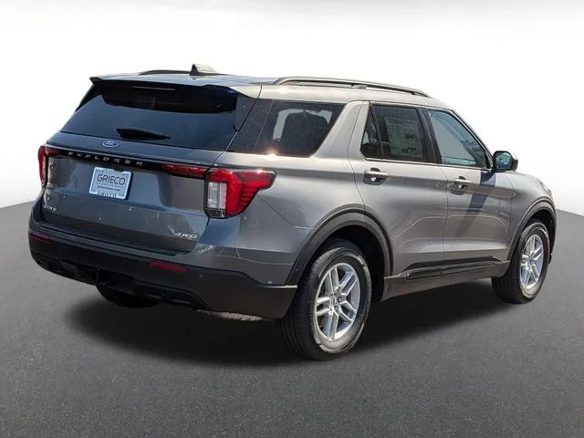New 2026 Gray Ford Active image 3