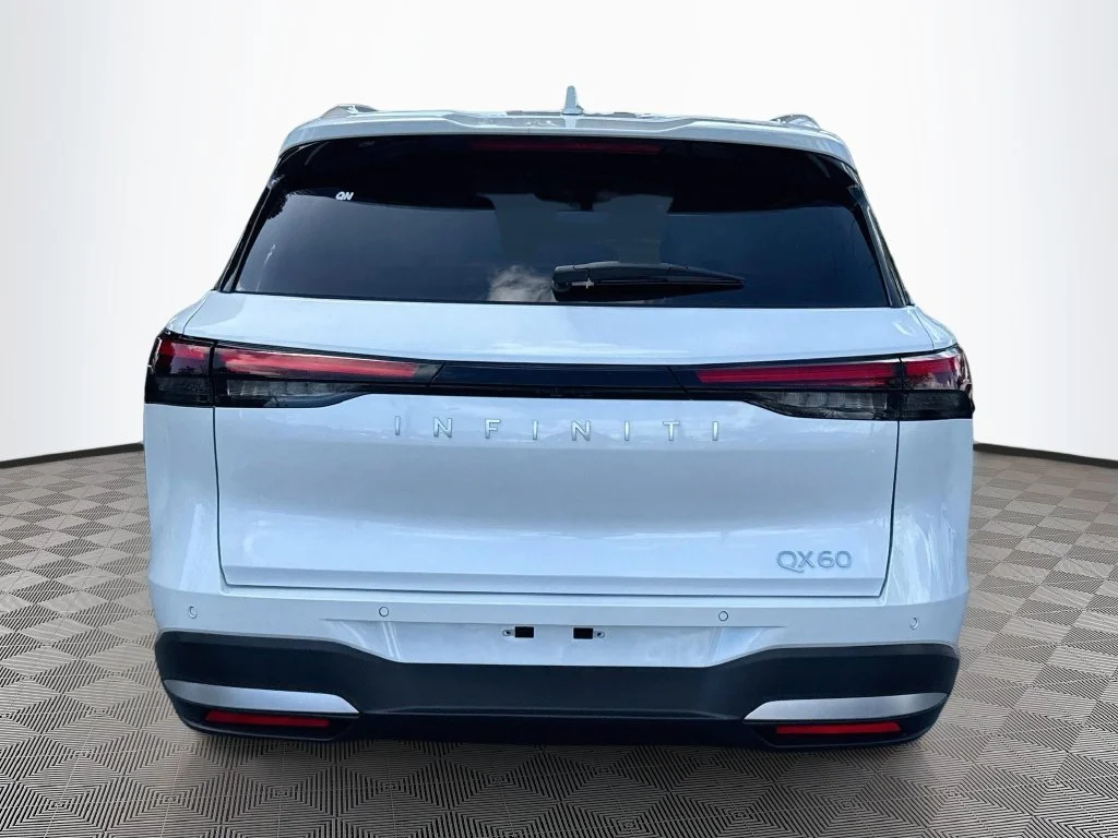 New 2027 White INFINITI LUXE image 6