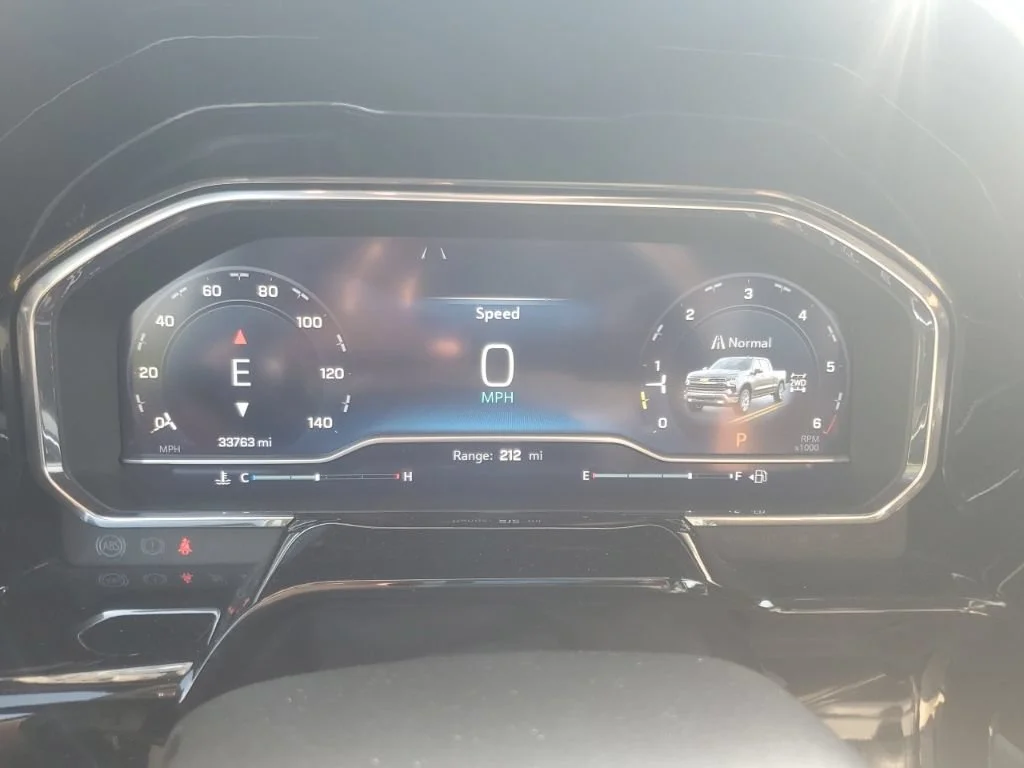 Used 2024 Sterling Gray Metallic Chevrolet RST image 21