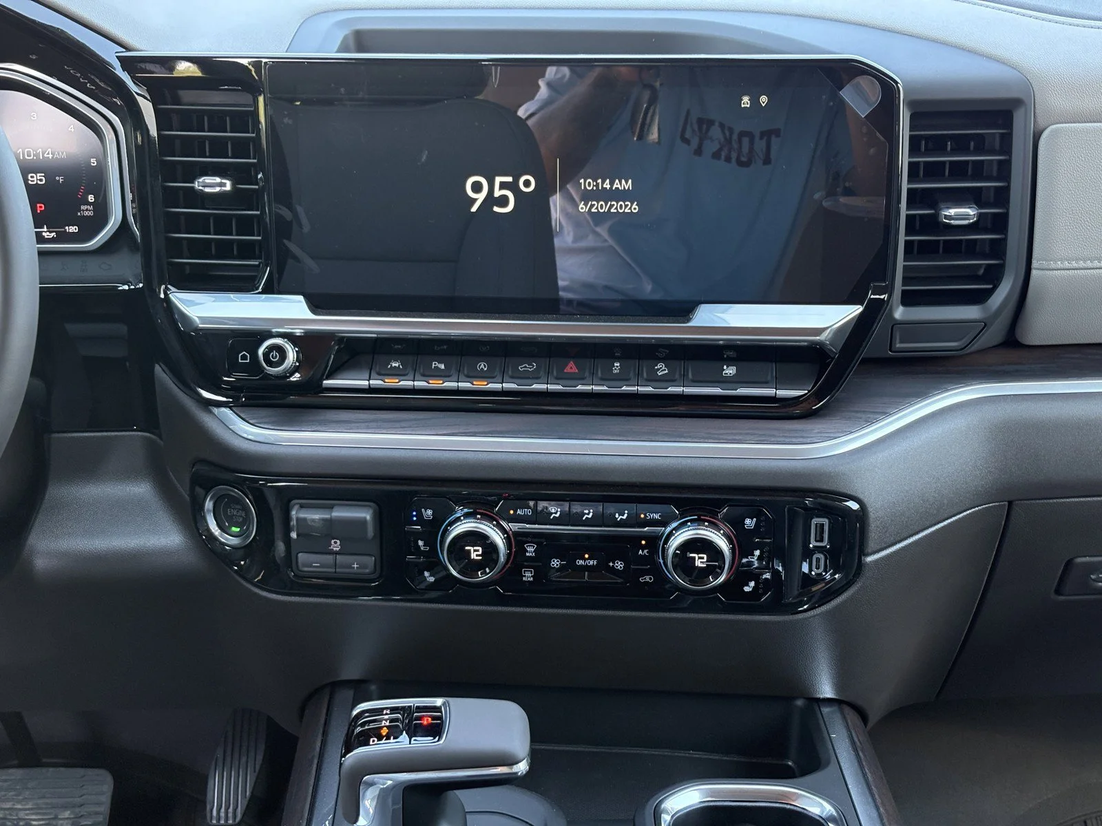 2026 GMC Sierra 1500 SLT - Photo 18