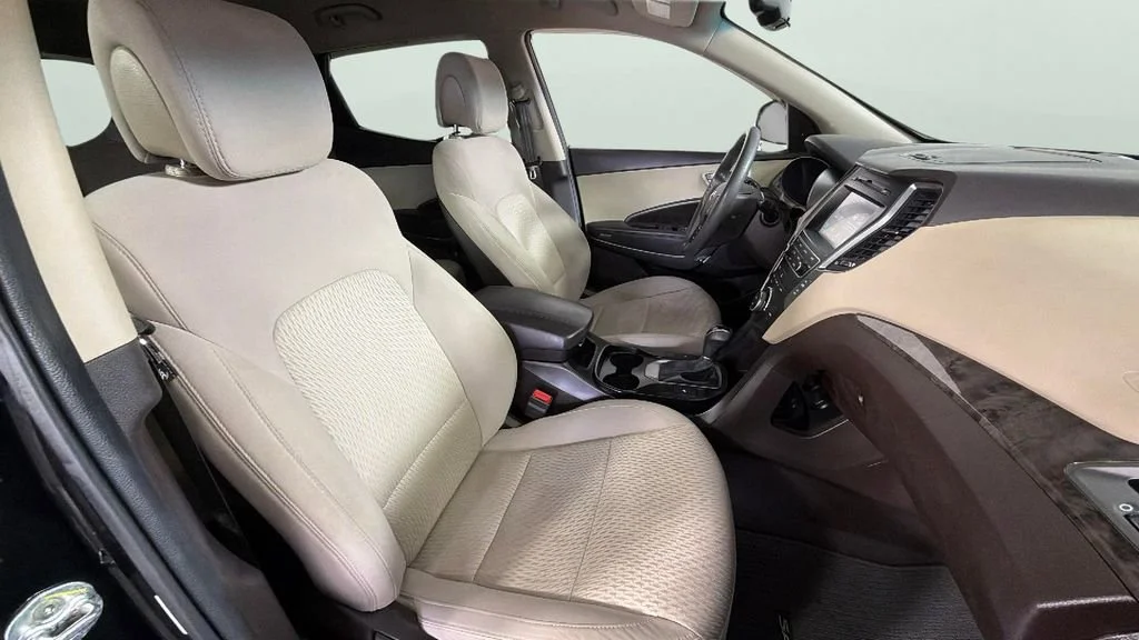 Used 2018 Black Hyundai 2.4L image 34