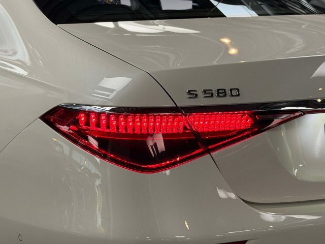 Certified Used 2023  Mercedes-Benz S 580 image 10