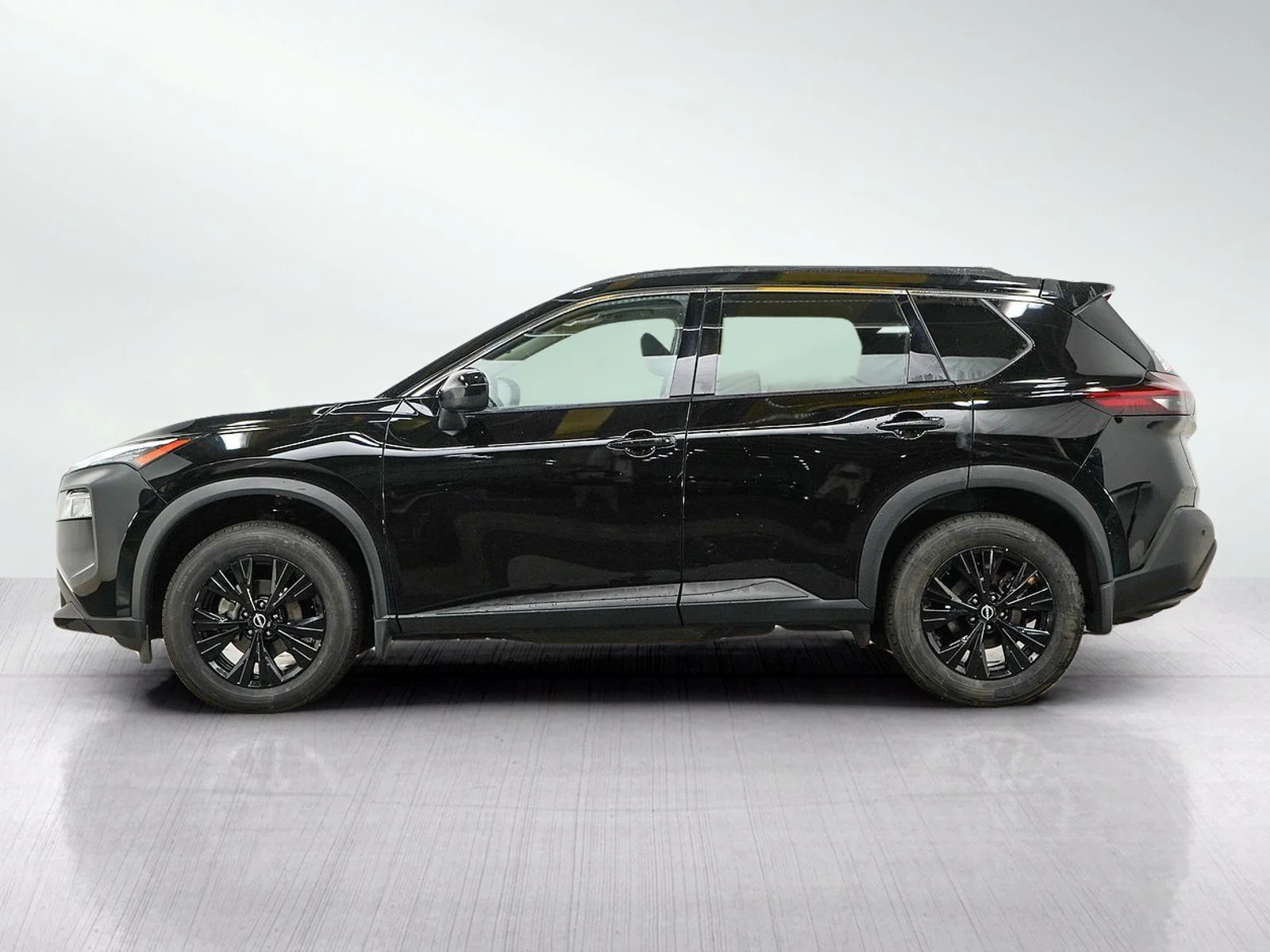 Used 2023 Nissan Rogue SV with VIN JN8BT3BB9PW203092 for sale in Minneapolis, Minnesota