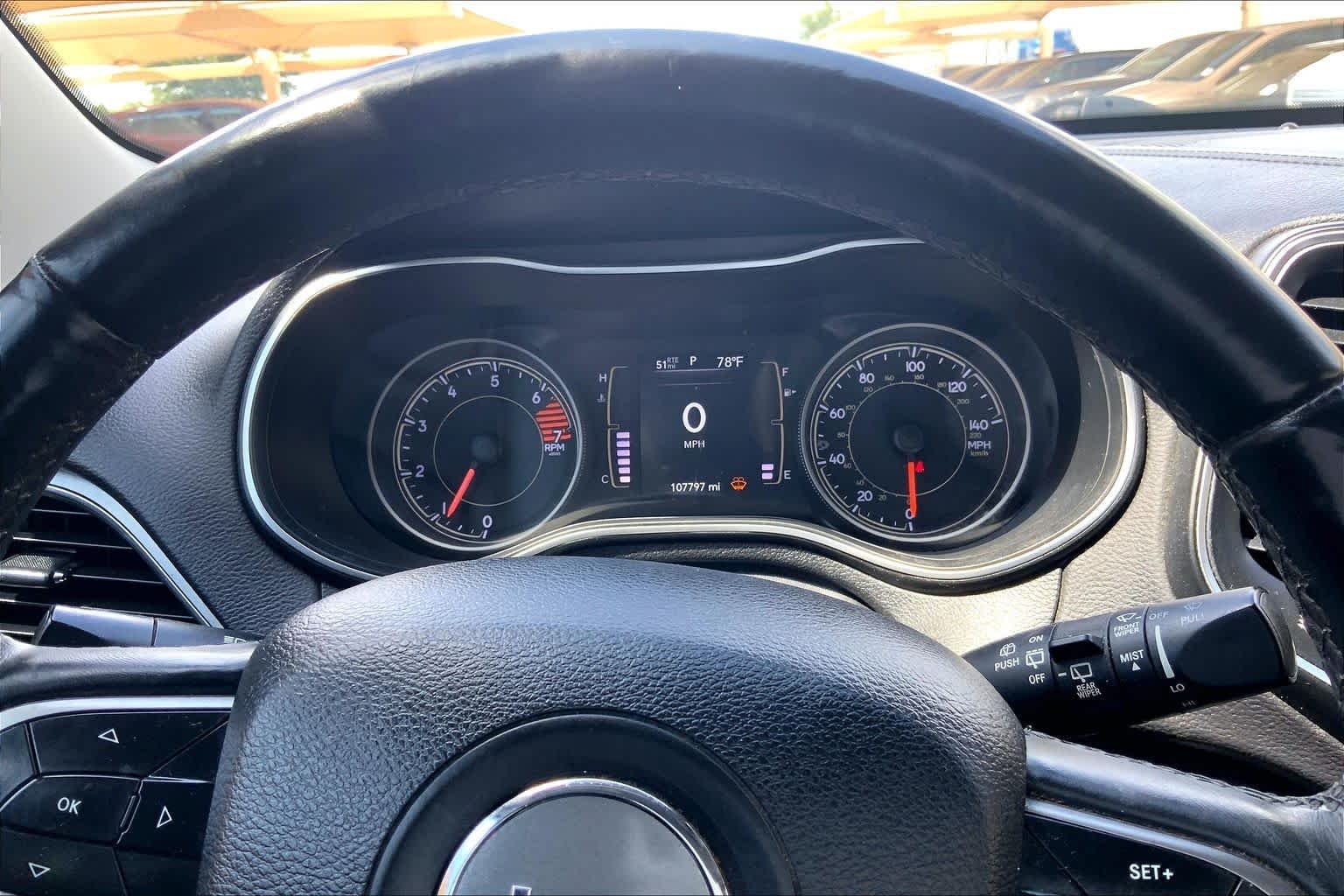 Used 2019 Bright White Clearcoat Jeep Latitude Plus image 26