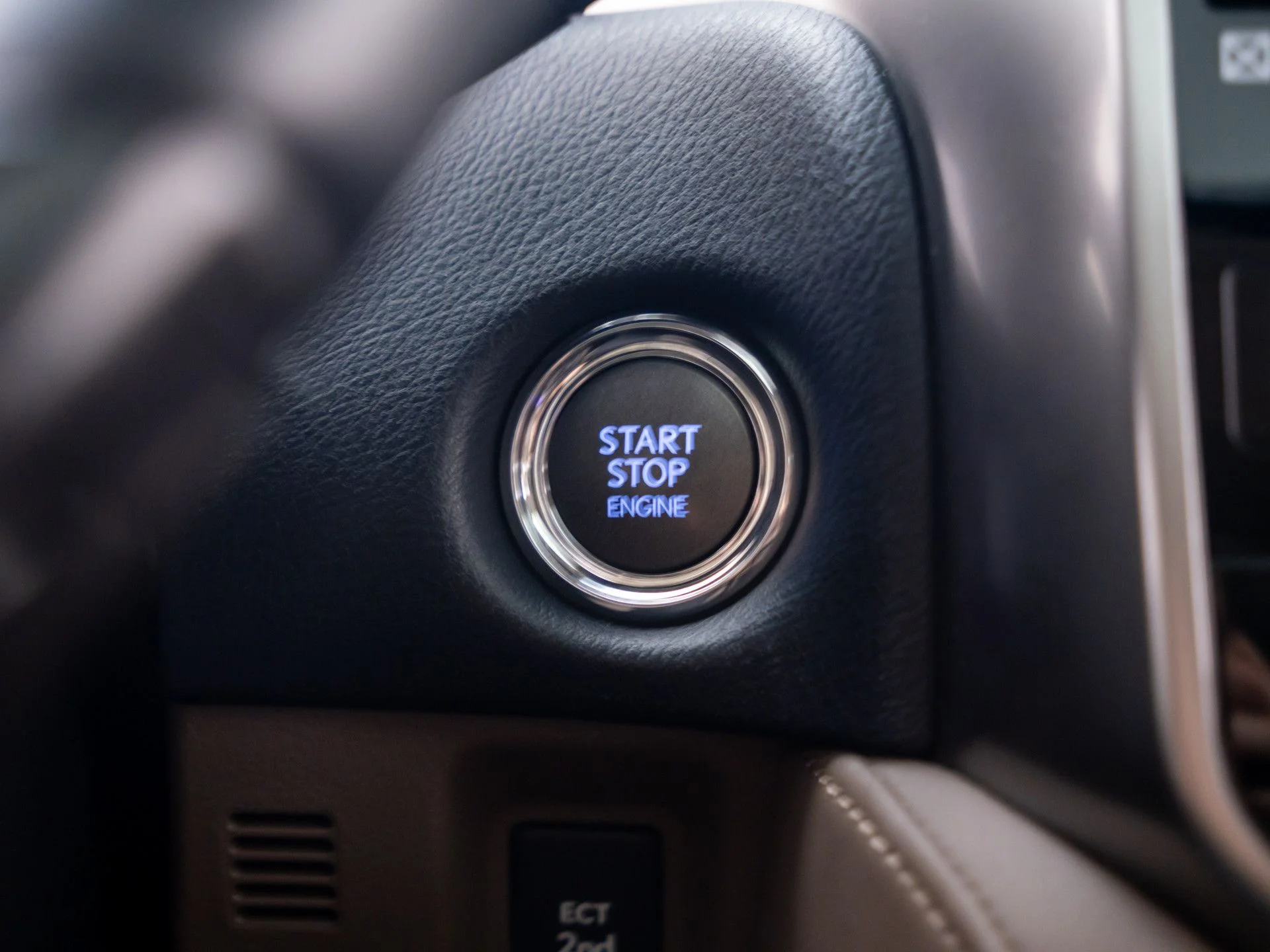 Used 2022 Blue Lexus 460 image 21