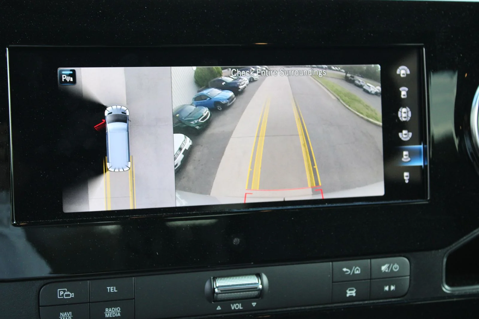 Used 2022  Mercedes-Benz Crew 144 WB image 15