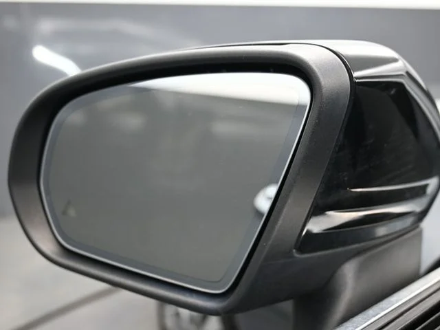 Used 2018 Gray Mercedes-Benz C 300 image 4