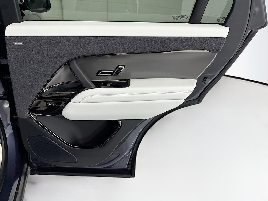 New 2026 Varesine Blue Land Rover SE image 25