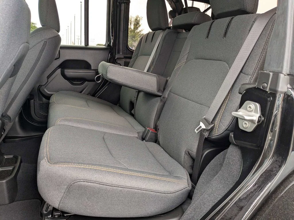 New 2024 Black Clear-Coat Exterior Paint Jeep Sport S 4xe image 15