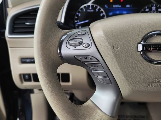 Used 2015 Blue Nissan SL image 26
