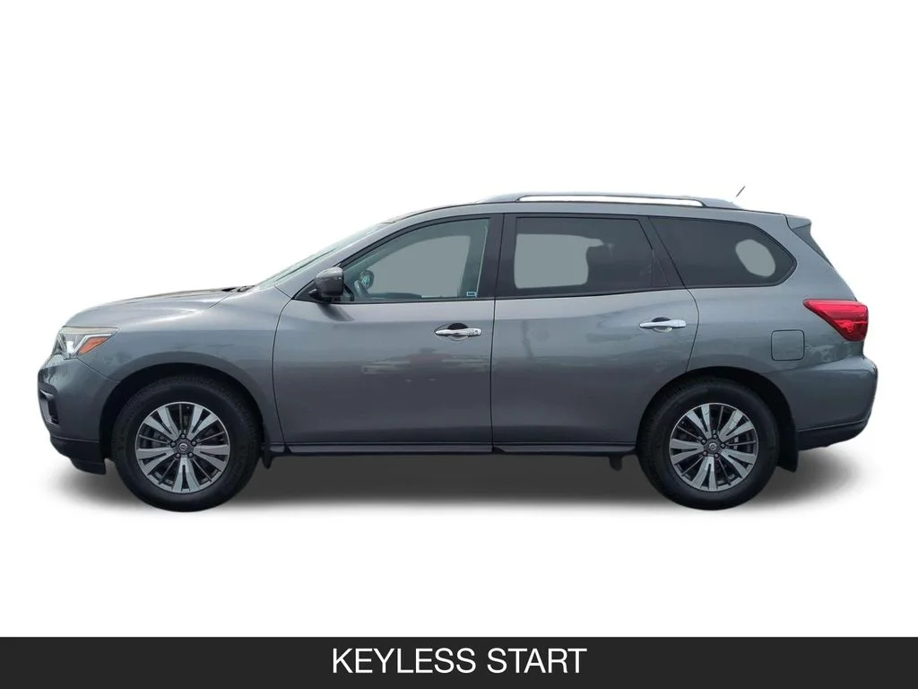 Used 2018 Gray Nissan SV image 5