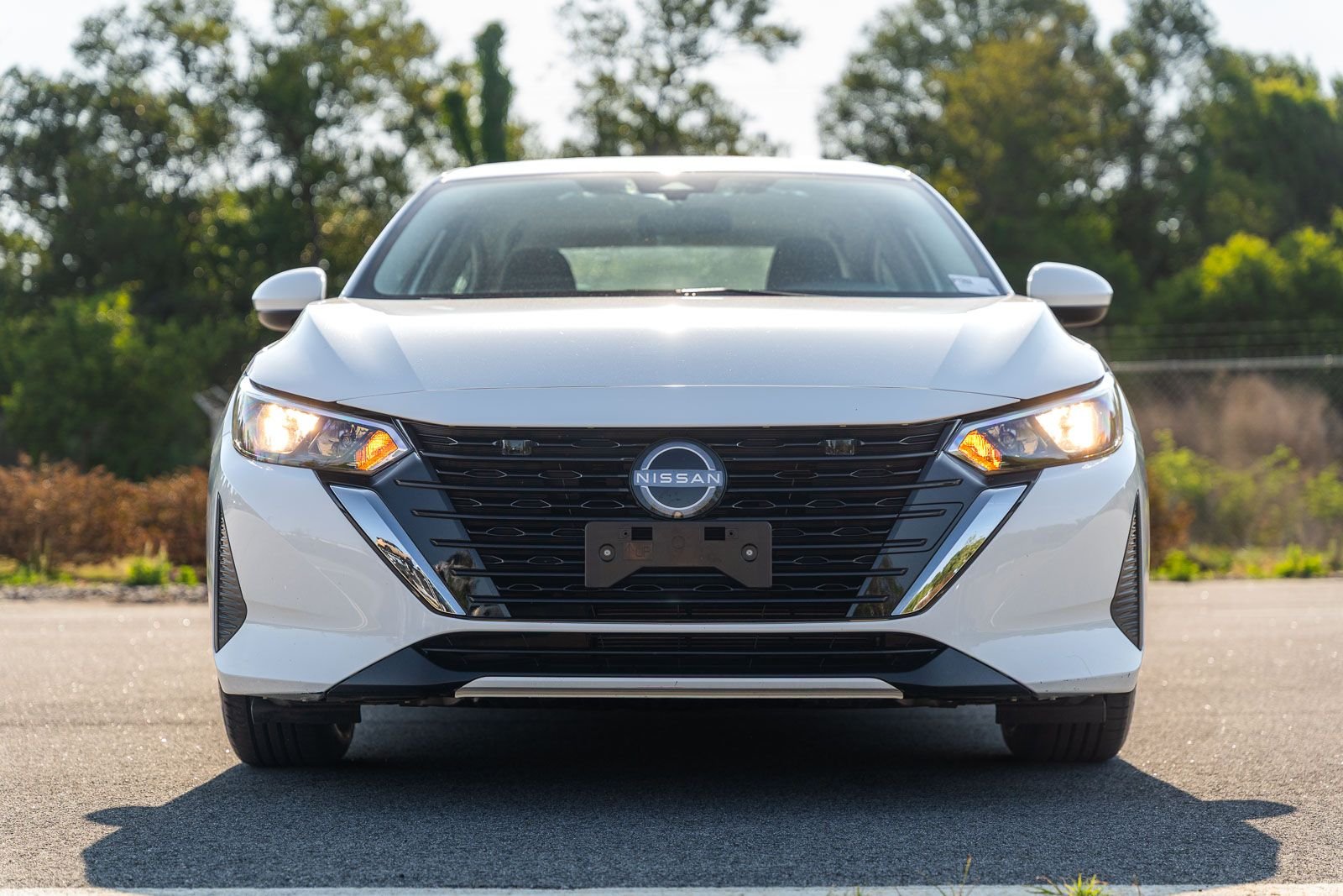 Used 2025 White Nissan SV image 2