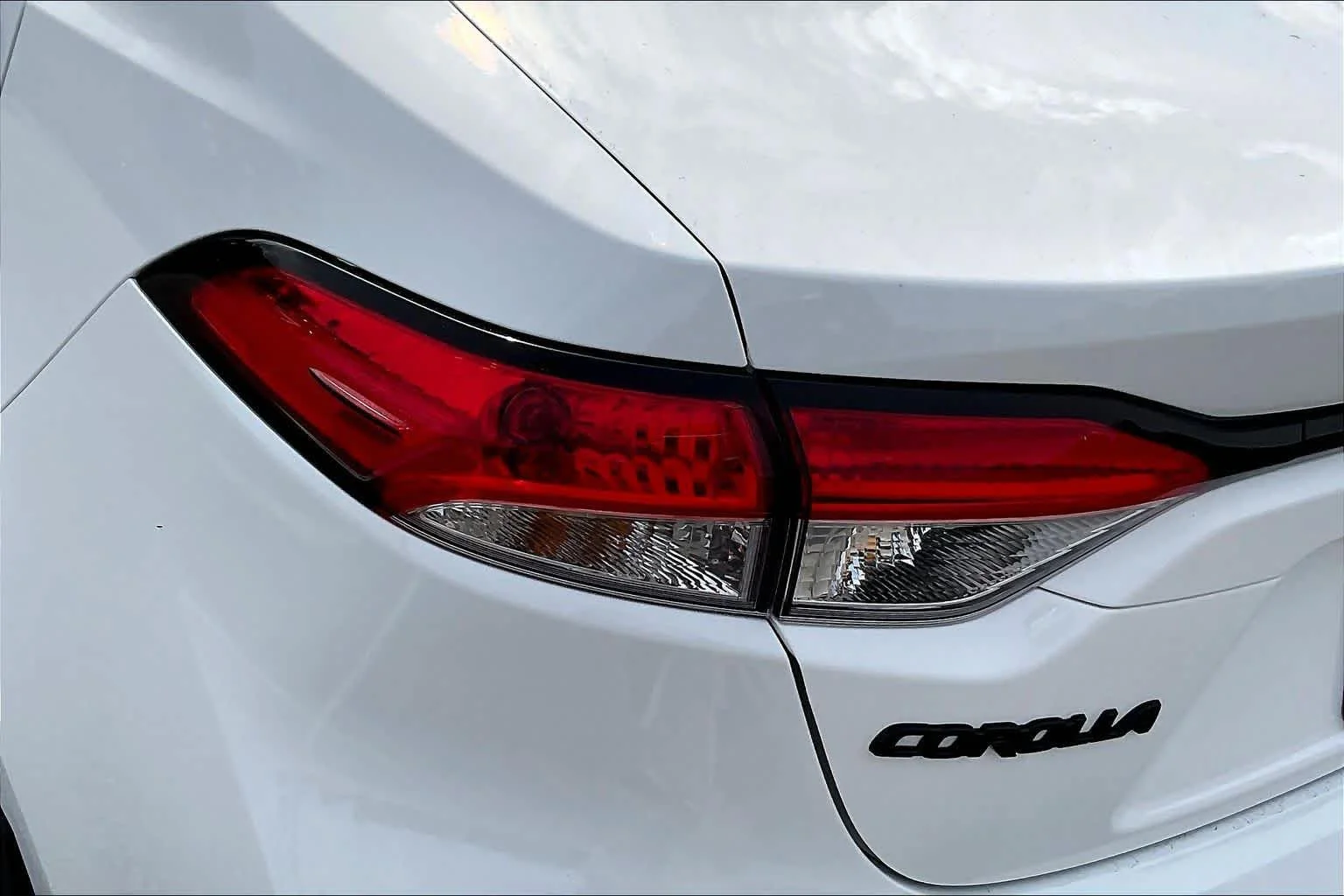 New 2026 Ice Cap Toyota LE image 14