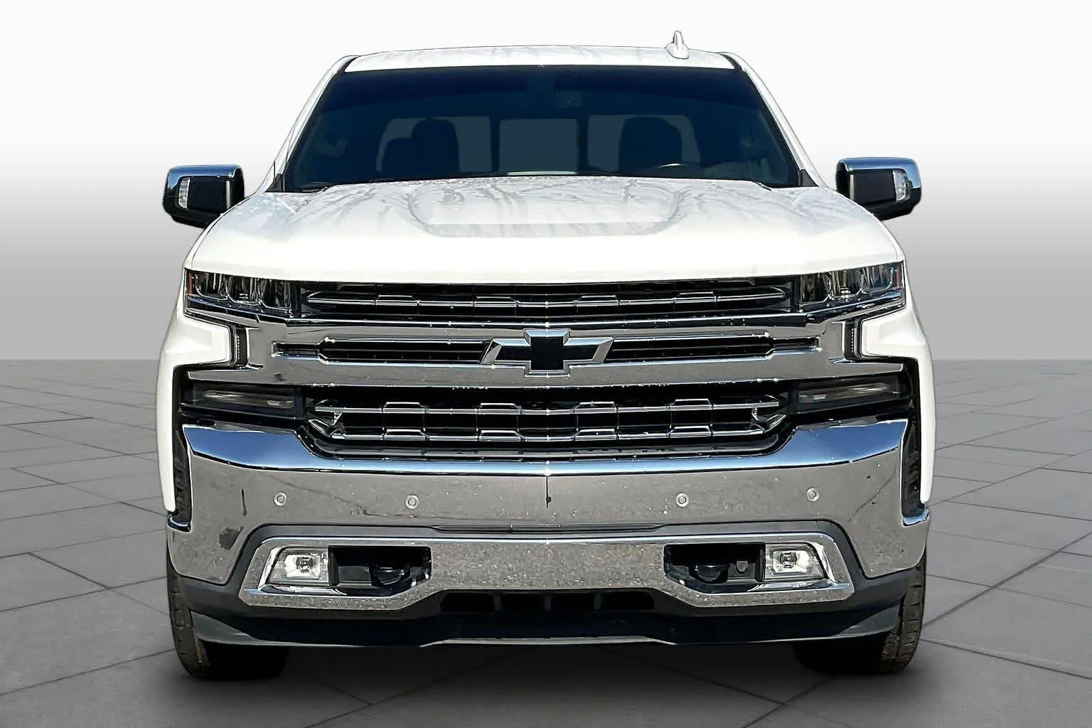 Used 2020 Summit White Chevrolet LTZ image 4