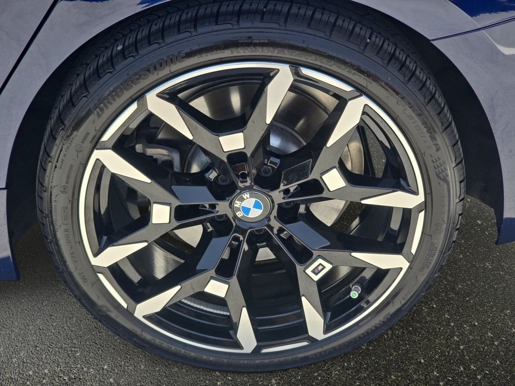 Used 2026 Tanzanite Blue II Metallic BMW 330i image 32
