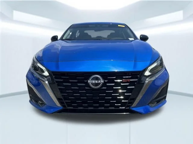 Used 2025 Blue Nissan 2.5 SR image 2