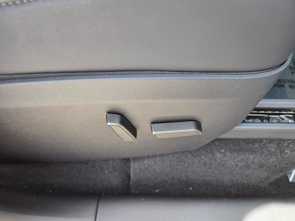 2024 Tesla Model Y Performance - Photo 18