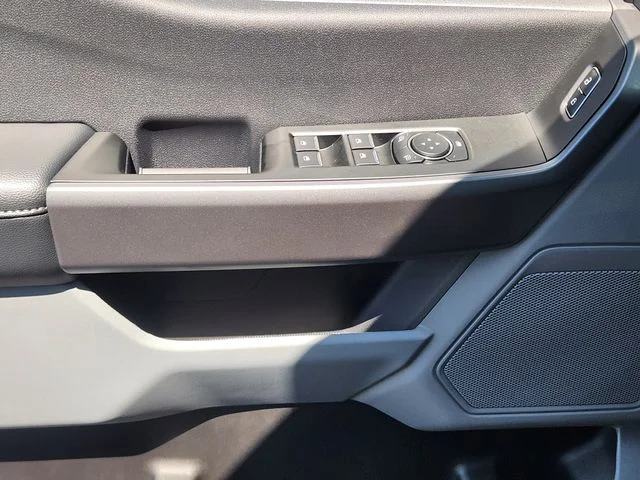 New 2026 Oxford White Ford F-250® XLT image 23