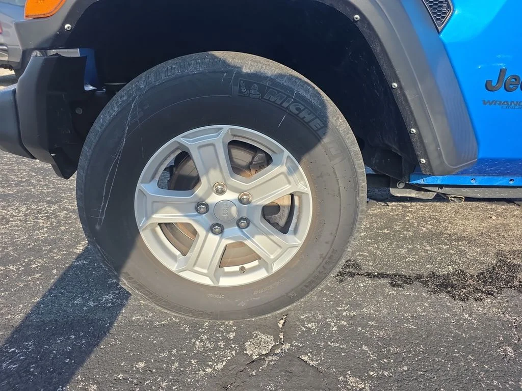 Used 2022 Blue Jeep Unlimited Sport S image 28