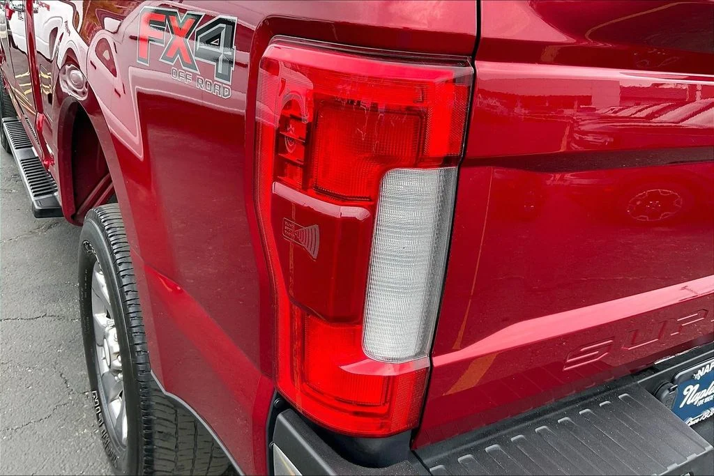 Used 2019 Ruby Red Metallic Ford Lariat image 29