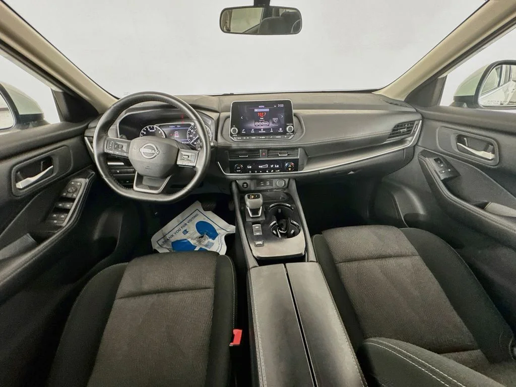 Certified Used 2025 White Nissan SV image 30