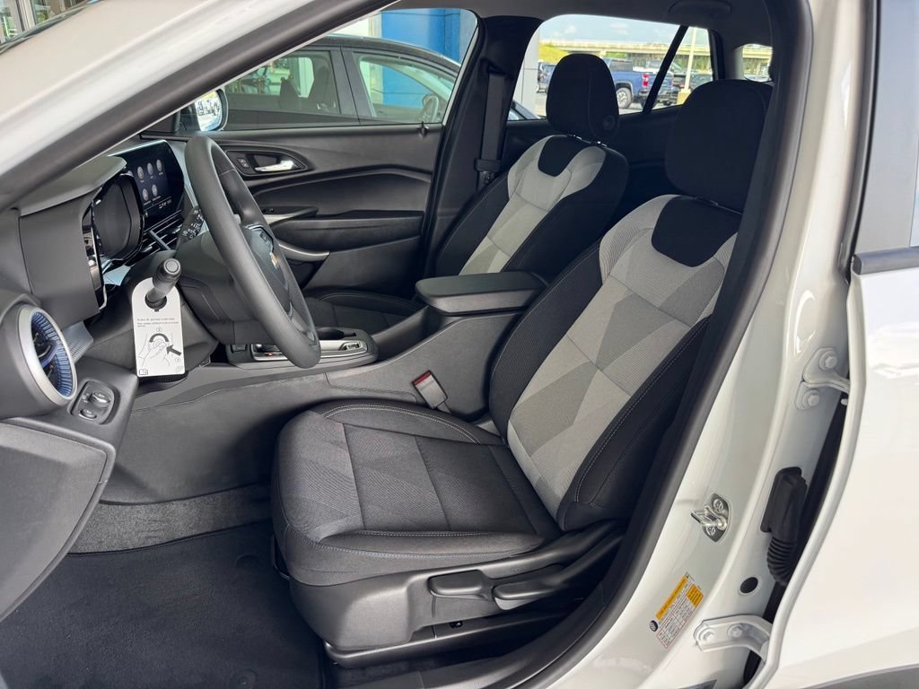 2026 Chevrolet Trax LS - Photo 15